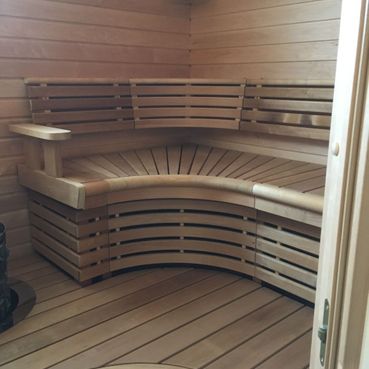 Näyttävä vaalea sauna